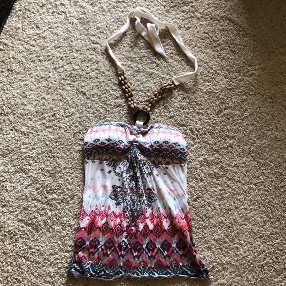 Super cute top with halter tie